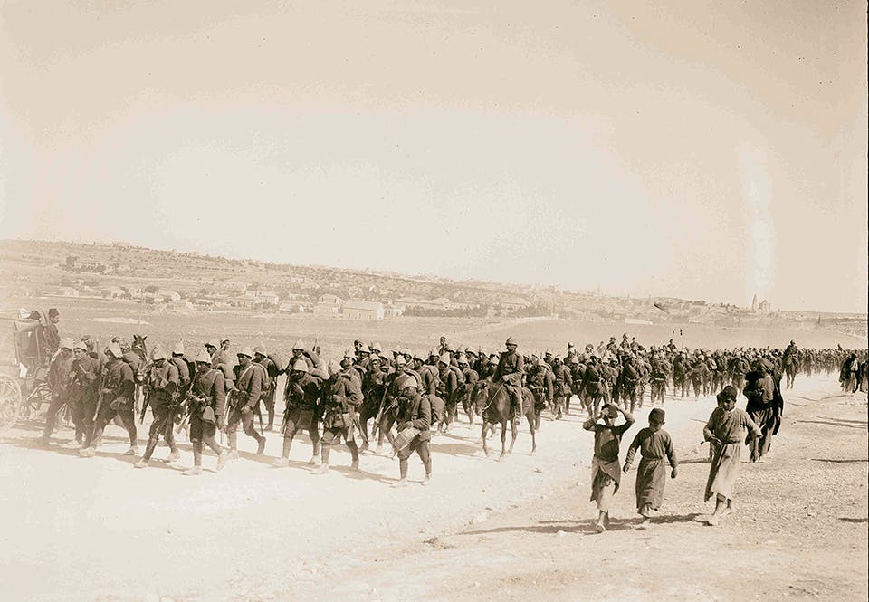 jerusalem1917 Tyska och turkiska trupper på marsch utanför Jerusalem 1917.